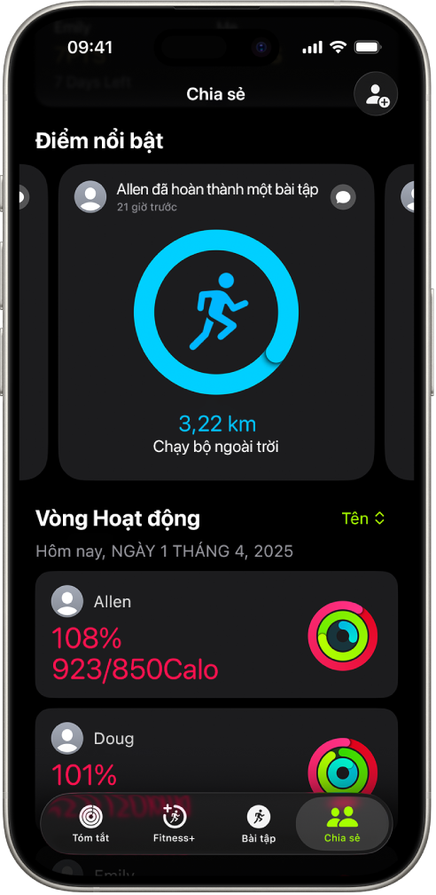 Một màn hình iPhone đang hiển thị dữ liệu hoạt động được chia sẻ với hai người khác.