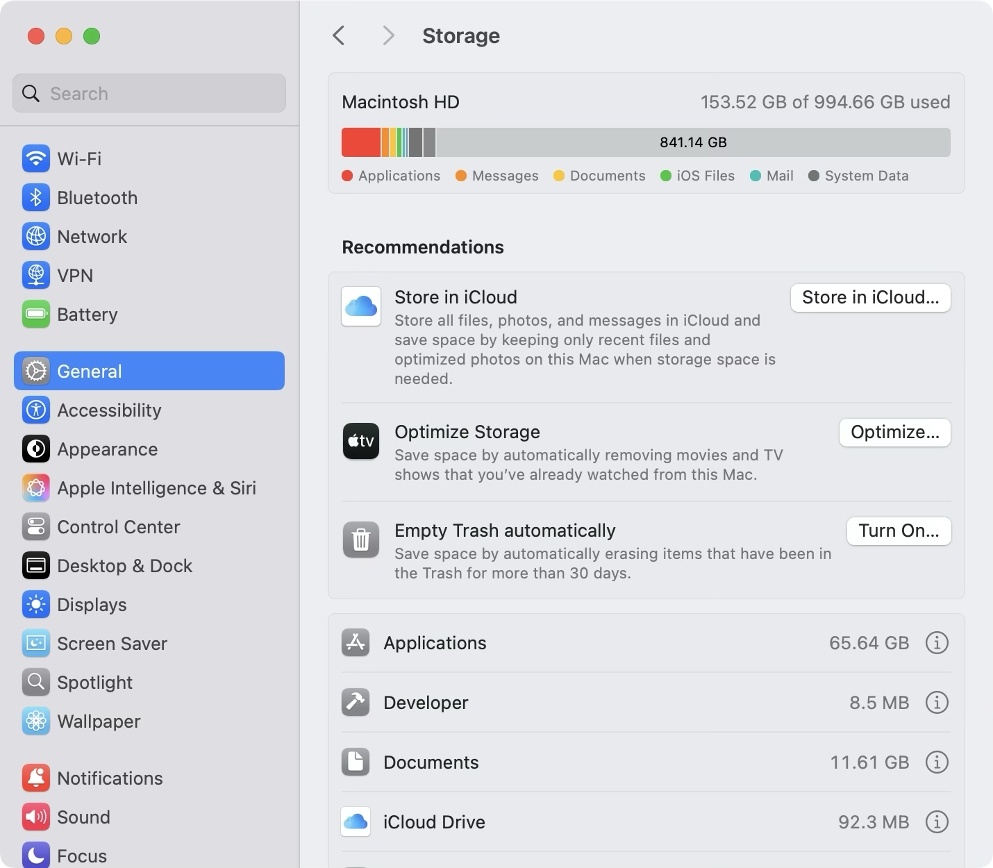 System Settings showing storage recommendations.