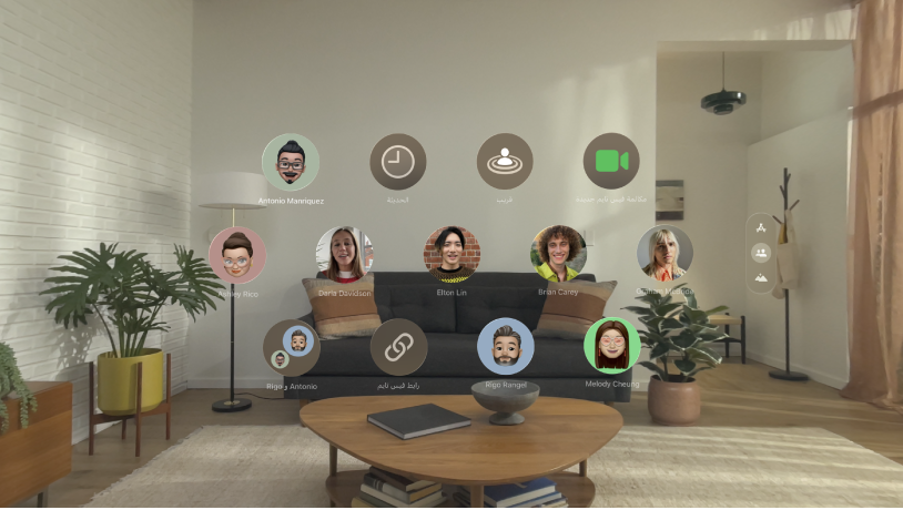 عرض الأشخاص على Apple Vision Pro، تظهر به قائمة جهات الاتصال وخيار بدء مكالمة فيس تايم.