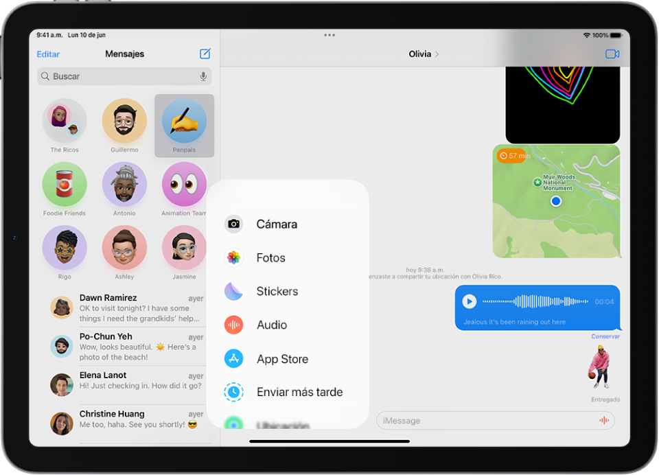 Después de tocar el botón Apps en una conversación de Mensajes, aparece una lista de funciones que puedes agregar a tu mensaje.