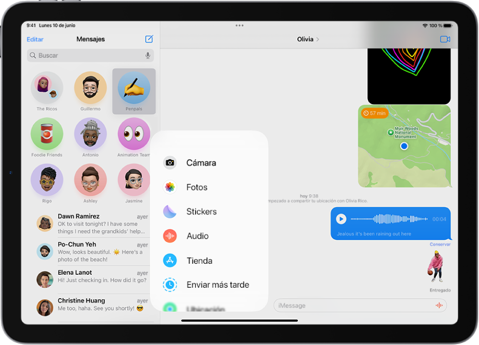 Después de tocar el botón Apps en una conversación de Mensajes, aparece una lista de funciones que puedes añadir a tu mensaje.