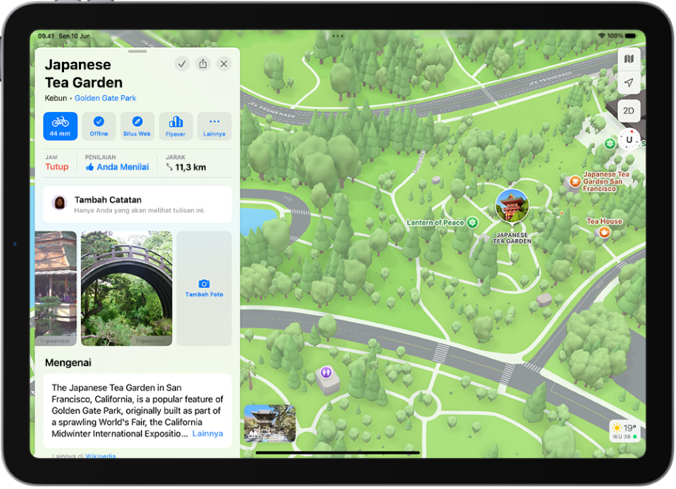 iPad dengan kartu tempat dengan nilai keseluruhan untuk lokasi, foto, dan tombol untuk menambahkan atau menelusuri foto atau menilai tempat.