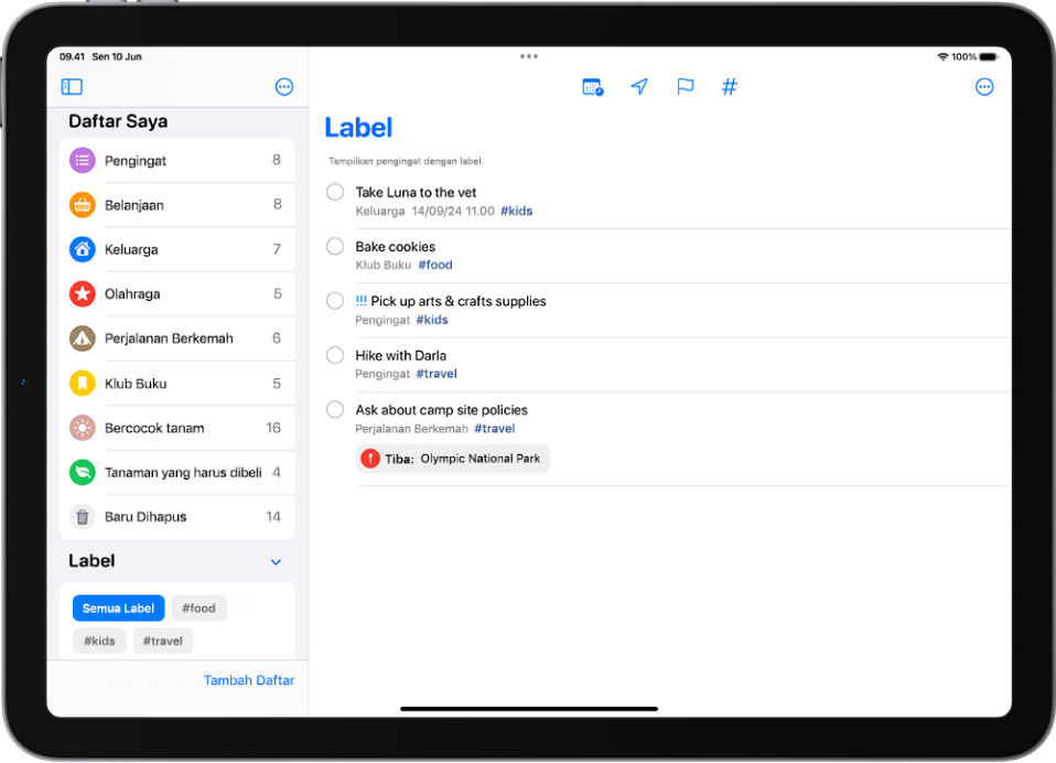App Pengingat, menampilkan beberapa daftar dan Browser Label di sebelah kiri. Di sebelah kanan terdapat daftar semua item dengan label.