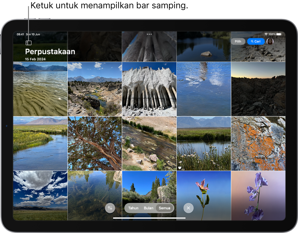 App Foto dibuka ke perpustakaan foto. Di kiri atas terdapat tombol untuk menampilkan bar samping. Di tengah bawah terdapat pilihan untuk mengurutkan perpustakaan, termasuk tombol Filter, Tahun, Bulan, dan Semua, serta tombol Tutup untuk keluar dari perpustakaan. Di pojok kanan atas layar terdapat tombol Pilih, Cari, dan Profil.