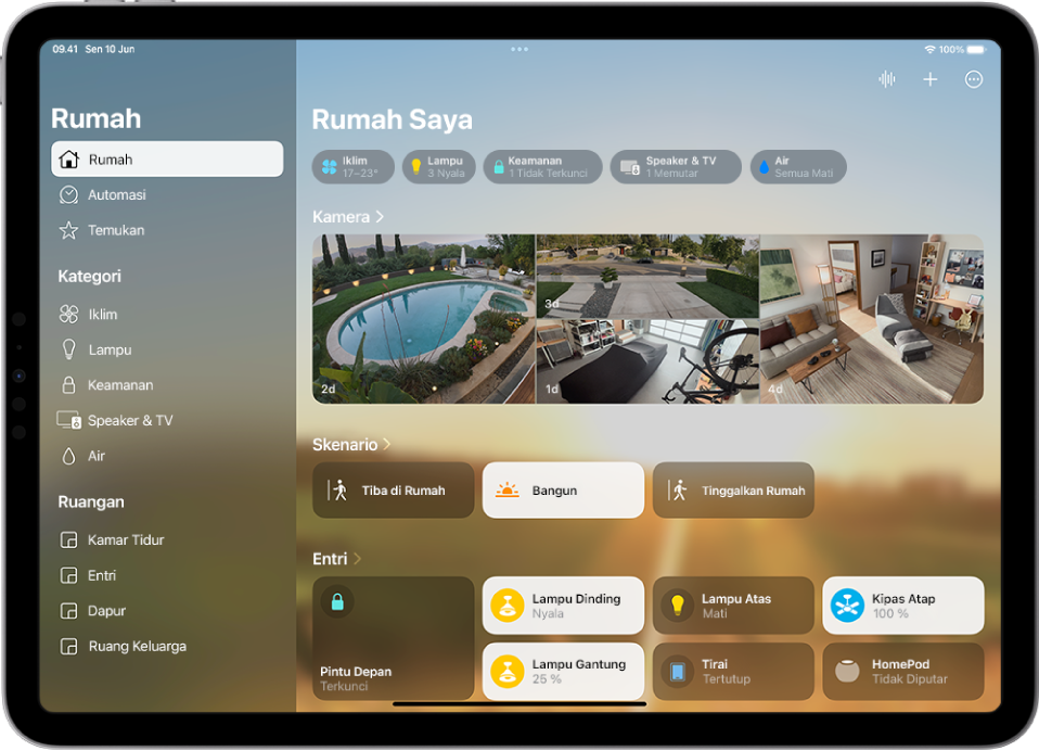 App Rumah dengan bar samping di sebelah kiri, menampilkan tab Rumah, Automasi, dan Telusuri di dekat kiri atas. Kategori dan Ruangan di rumah muncul di bawah. Di sebelah kanan bar samping, di bagian atas, terdapat tombol Interkom, Tambah, dan Pilihan Lainnya. Tombol kategori muncul di dekat bagian atas. Di bawahnya terdapat skenario, gambar kamera, dan ruangan dengan aksesorinya.