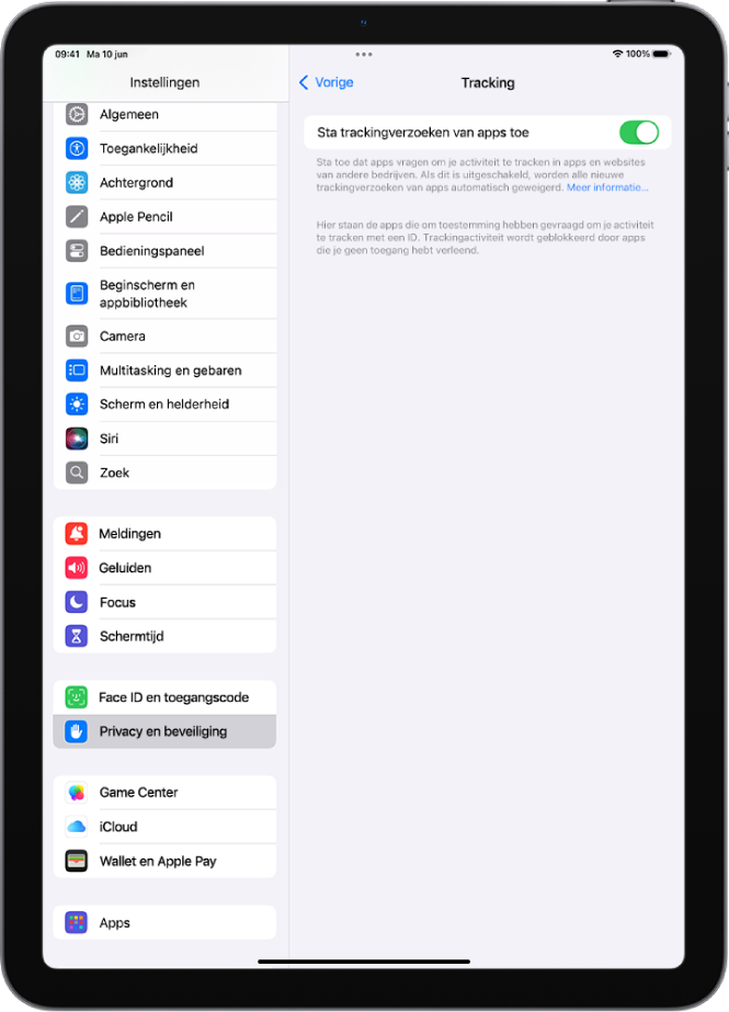 Het scherm van 'Tracking', met een instelling waarmee je bepaalt of apps kunnen vragen of ze je mogen volgen op websites of in apps van derden.