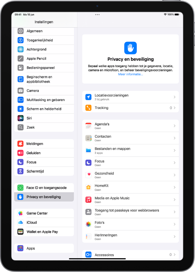 Het scherm van 'Privacy en beveiliging', met instellingen voor locatievoorzieningen en tracking, en instellingen waarmee je bepaalt welke apps toegang tot je gegevens hebben.