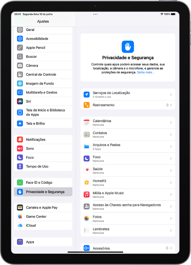 A tela “Privacidade e Segurança” com ajustes para “Serviços de Localização” e Rastreamento, e ajustes para controlar quais apps podem acessar dados.