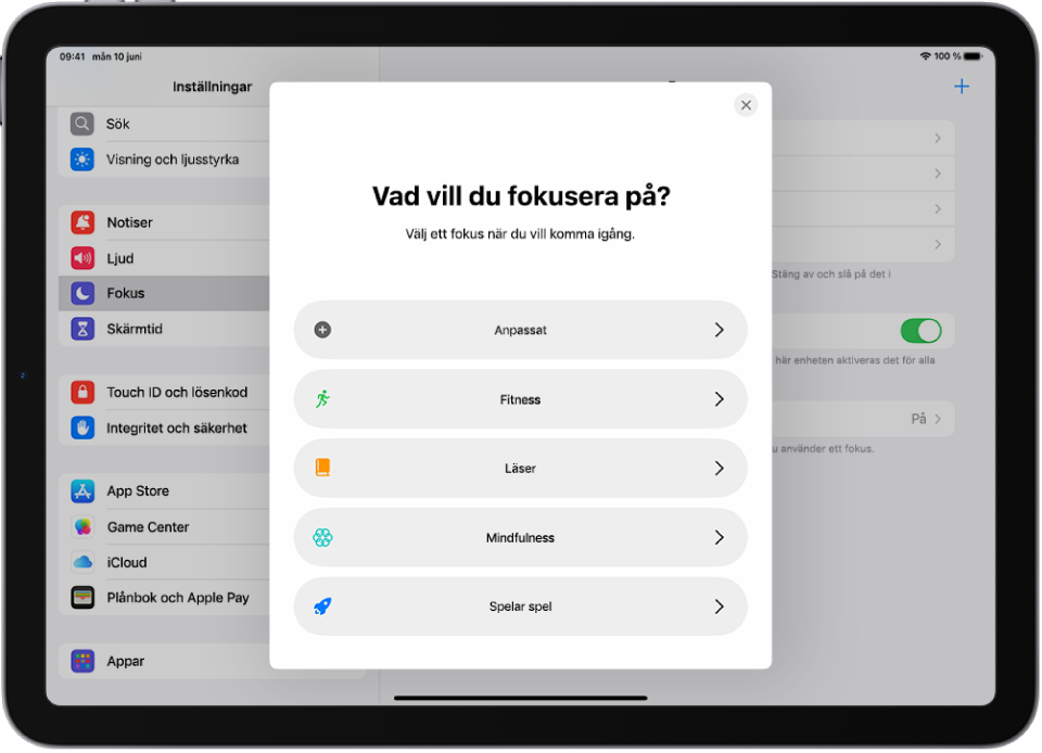 En fokusinställningsskärm för de tillhandahållna fokusalternativen, inklusive Anpassat, Fitness, Spelar spel, Mindfulness och Läser.