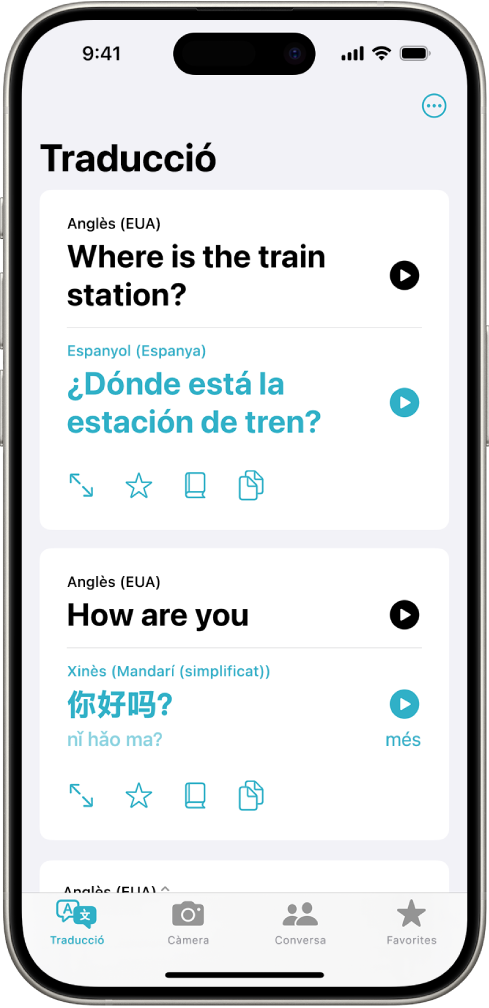La pestanya “Traducció” mostrant frases traduïdes de l’anglès l’espanyol i de l’anglès al mandarí.