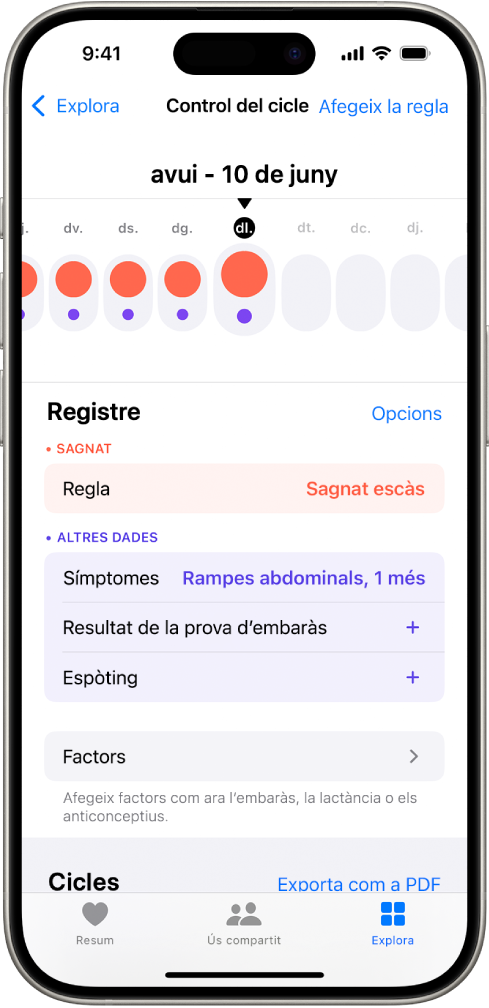 Pantalla Control del Cicle que mostra una línia de temps d’una setmana a la part superior. Els primers cinc dies de la línia de temps es marquen amb cercles amb el fons vermell i punts morats. A sota de la línia de temps, hi ha opcions per afegir informació sobre la regla i els símptomes, entre d’altres.