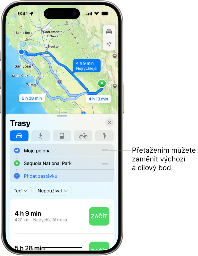 Mapa s několika možnými navigačními trasami mezi aktuální polohou a cílem