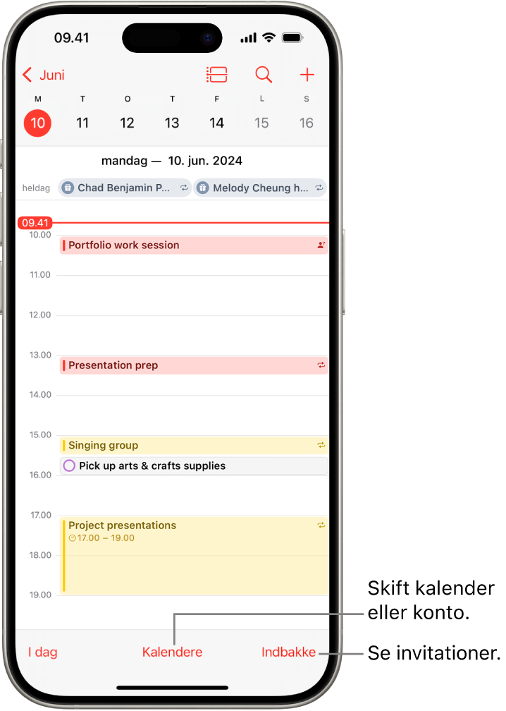 En kalender i Dagsoversigt med dagens begivenheder. Knappen Kalender findes nederst i midten af skærmen, og knappen Indbakke er i bunden til højre.
