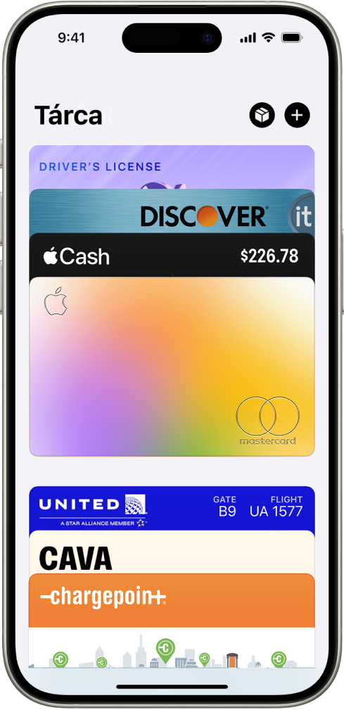 A Wallet képernyője több kártyával, valamint jeggyel.