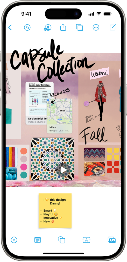Freeform အက်ပ် ဖွင့်ထားသော iPhone တစ်လုံး။ ဘုတ်ပြားတွင် လက်ဖြင့်ရေးသားခြင်း၊ စာသားများ၊ ပုံဆွဲခြင်းများ၊ ပုံစံများ၊ ဓာတ်ပုံများ၊ ဗီဒီယိုများ၊ ကပ်ထားနိုင်သော မှတ်စုများ၊ လင့်ခ်များ နှင့် အခြား ဖိုင်များ ပါဝင်သည်။