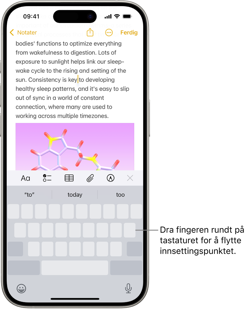 Et dokument er åpent i Notater-appen. Skjermtastaturet på nederste halvdel av skjermen er i styreflatemodus.