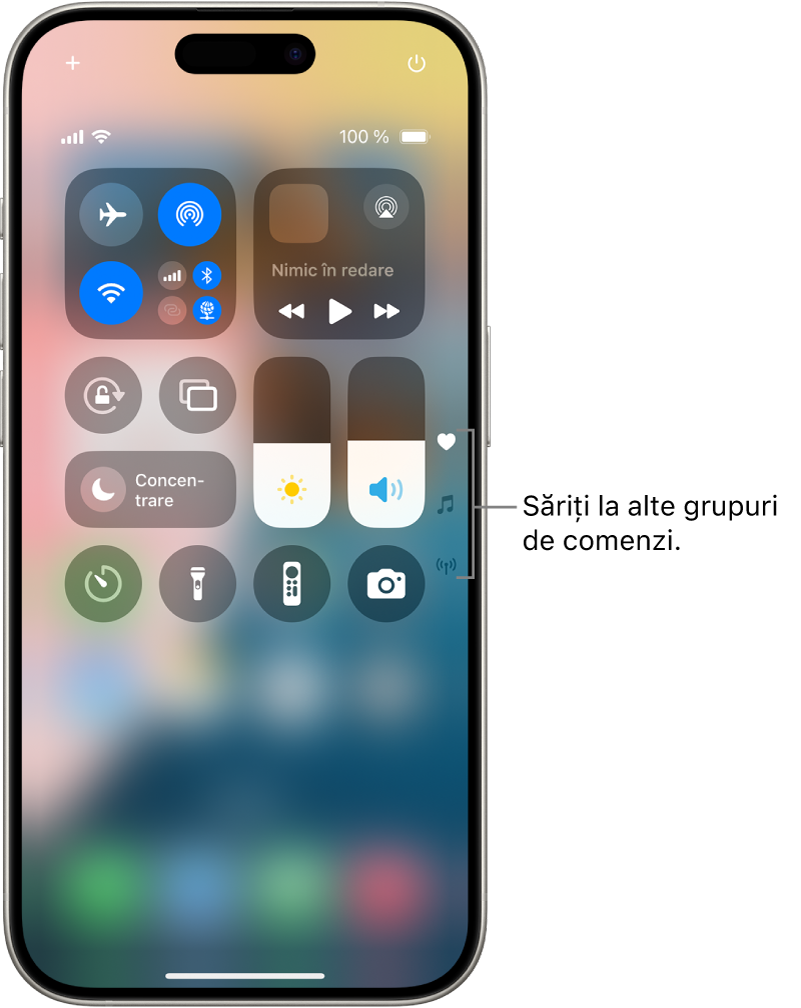 Centrul de control deschis pe ecranul iPhone-ului, cu pictograme în dreapta pentru vizualizarea altor grupuri de comenzi.