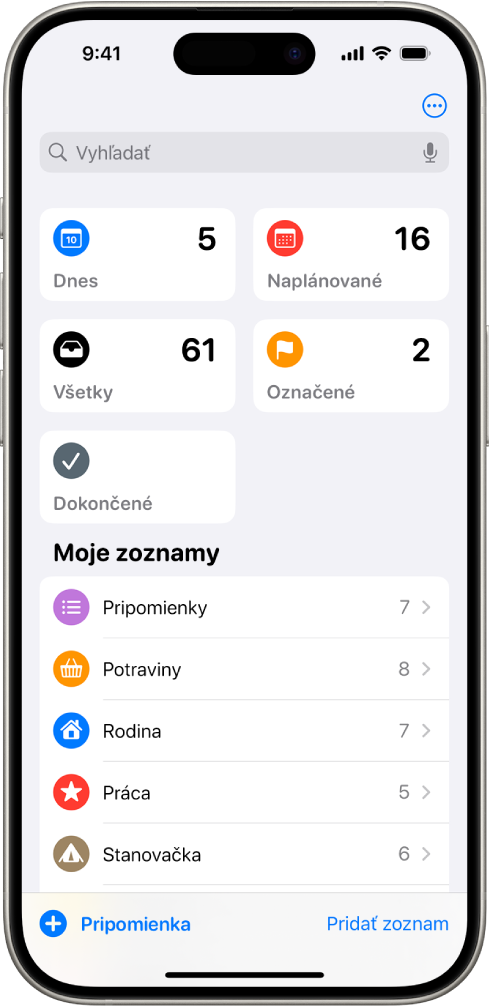 Apka Pripomienky zobrazujúca v hornej časti vyhľadávacie pole a pod ním viacero zoznamov.