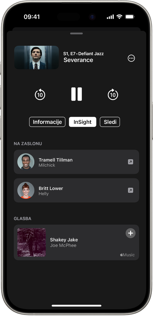 Zaslon Insight v aplikaciji Apple TV, ki prikazuje igralce in glasbo, ki se predvaja v zgornji oddaji.