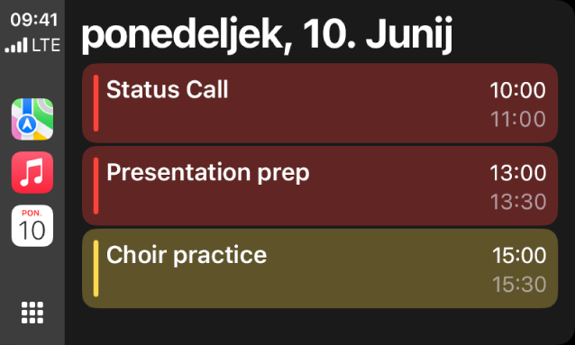 CarPlay prikazuje Zemljevidi, Glasba in Koledar v stranski vrstici. Desno so dogodki za ponedeljek, 5. junija za delovno uro portfelja, delavnico vodstvenih veščin, pripravo na predstavitev in vadbo zbora.