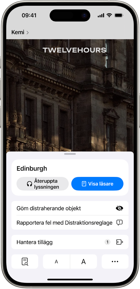 I Safari har sidinställningsknappen på en webbplats blivit tryckt på och en lista med alternativ visas, inklusive Göm distraherande objekt.