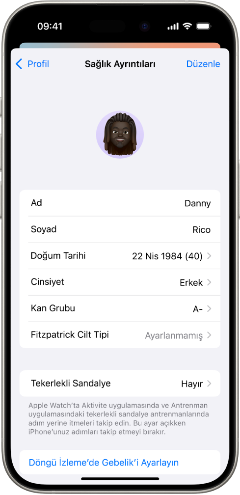 Sağlık Ayrıntıları ekranı ad, doğum tarihi, kan grubu ve diğer bilgiler için alanlar içeriyor.