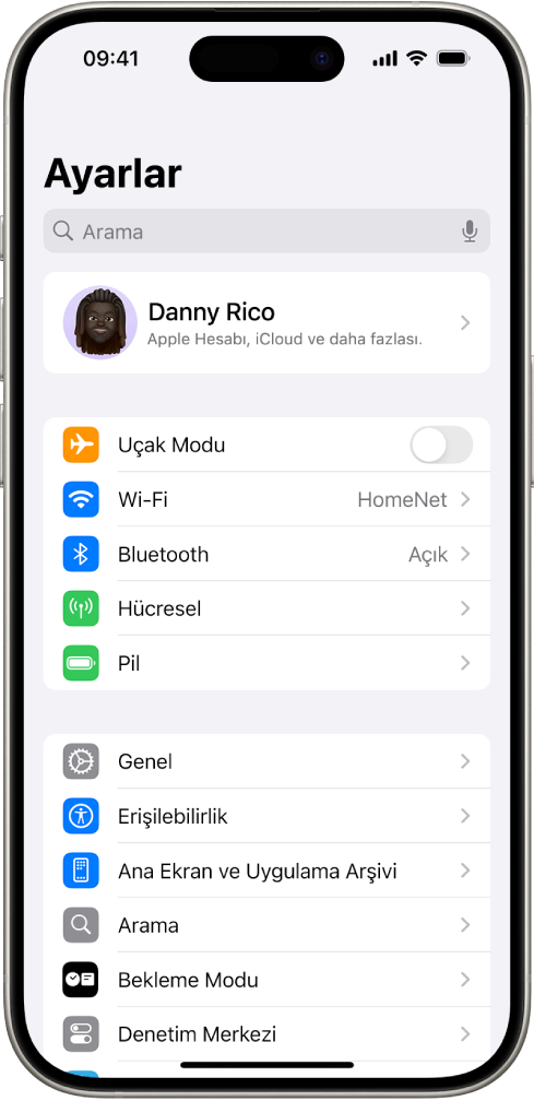 iPhone’un HomeNet adlı bir Wi-Fi ağına bağlı olduğunu gösteren Ayarlar ekranı.