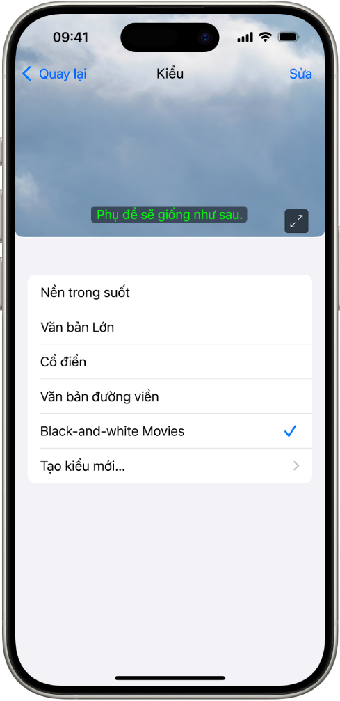 Một iPhone đang hiển thị ví dụ về phụ đề có kiểu tùy chỉnh.