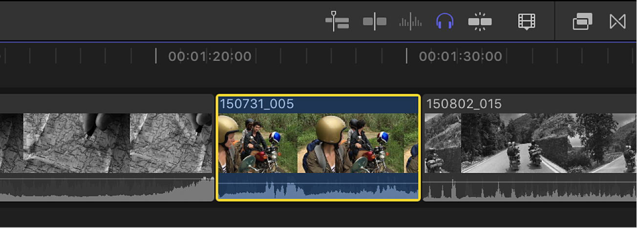 タイムライン内で、ソロになったクリップに黄色の枠線が表示され、ソロでないクリップは白黒で表示されている