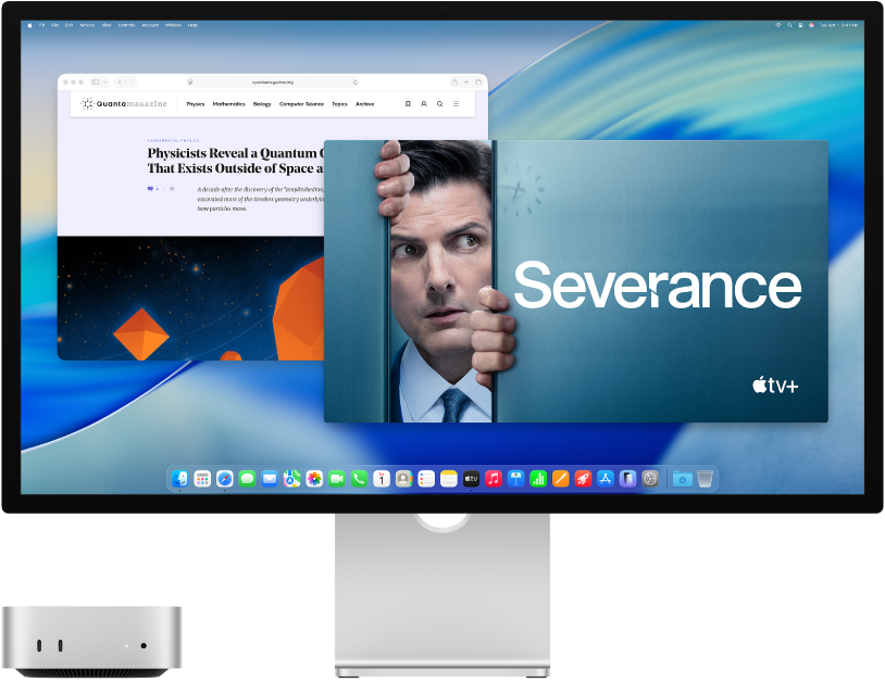 Mac mini ao lado de um monitor.