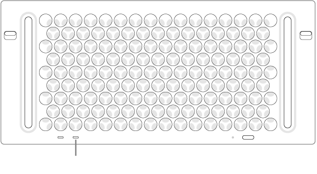 Mac Pron yläpuoli, jossa osoitetaan käytettäväksi tarkoitettua Thunderbolt 4 ‑porttia.