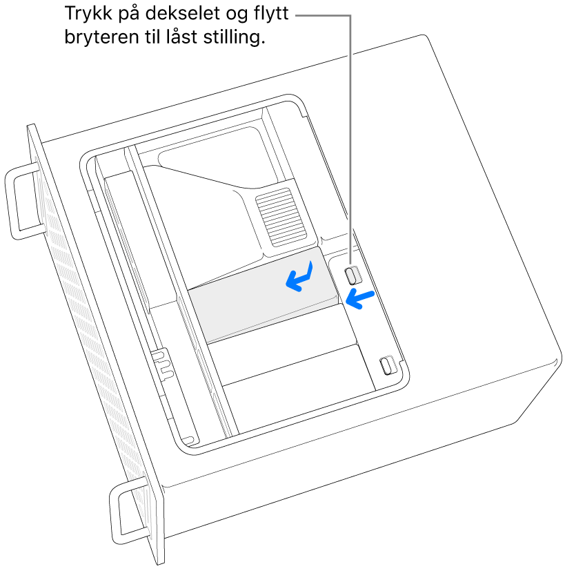SSD-dekslene settes tilbake på plass ved å skyve låsebryteren mot venstre og trykke ned på SSD-dekselet.