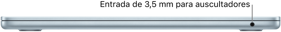 Vista do lado direito de um MacBook Air, com uma chamada para a ficha de 3,5 mm para auscultadores.