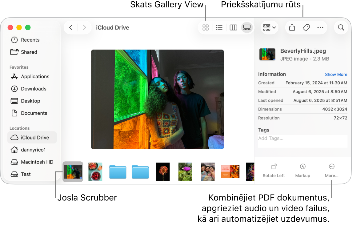 Atvērts lietotnes Finder logs skatā Gallery View, kurā redzams liels fotoattēls ar rindu mazāku attēlu — skrubera joslu — apakšā. Skrubera joslas labajā pusē ir vadīklas pagriešanai, atzīmēšanai u.c.