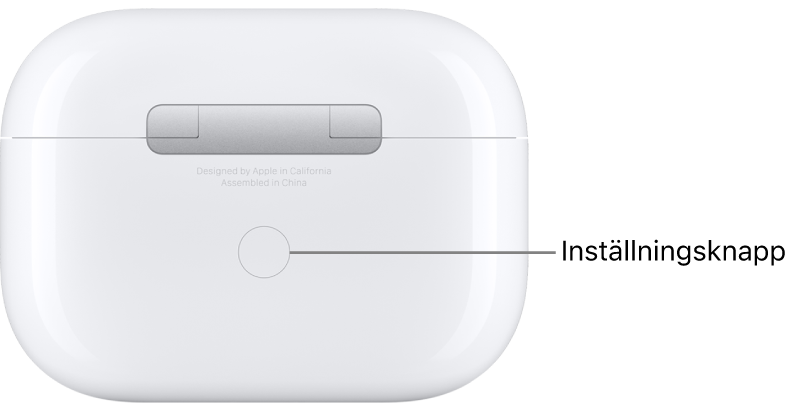 Inställningsknappen mitt på baksidan av laddningsetuiet till AirPods Pro.