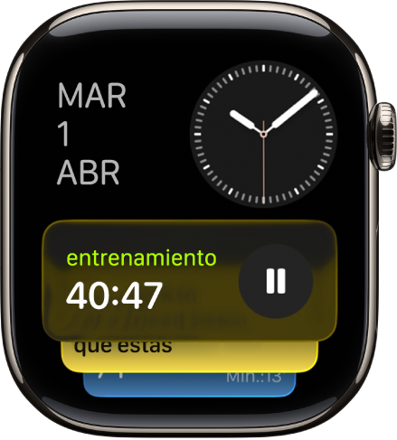 La pila inteligente en el Apple Watch mostrando las actividades en vivo y los widgets.