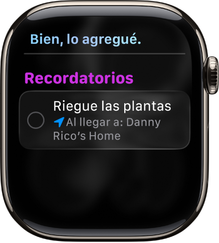 La pantalla de Siri mostrando un recordatorio que se agregó a una lista de pendientes.