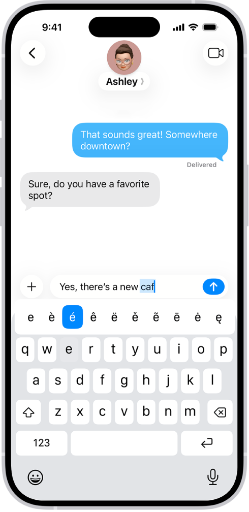 The onscreen keyboard showing the alternate accented characters that appear when you touch and hold the E key.