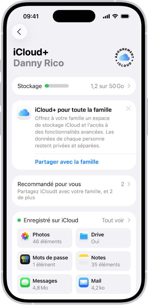 Écran des réglages iCloud montrant l’indicateur d’espace de stockage d’iCloud et une liste de fonctionnalités pouvant être utilisées avec iCloud, notamment Photos, iCloud Drive et Sauvegarde iCloud.