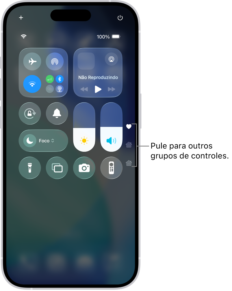 Central de Controle aberta na tela do iPhone, com ícones à direita para visualizar outros grupos de controles.