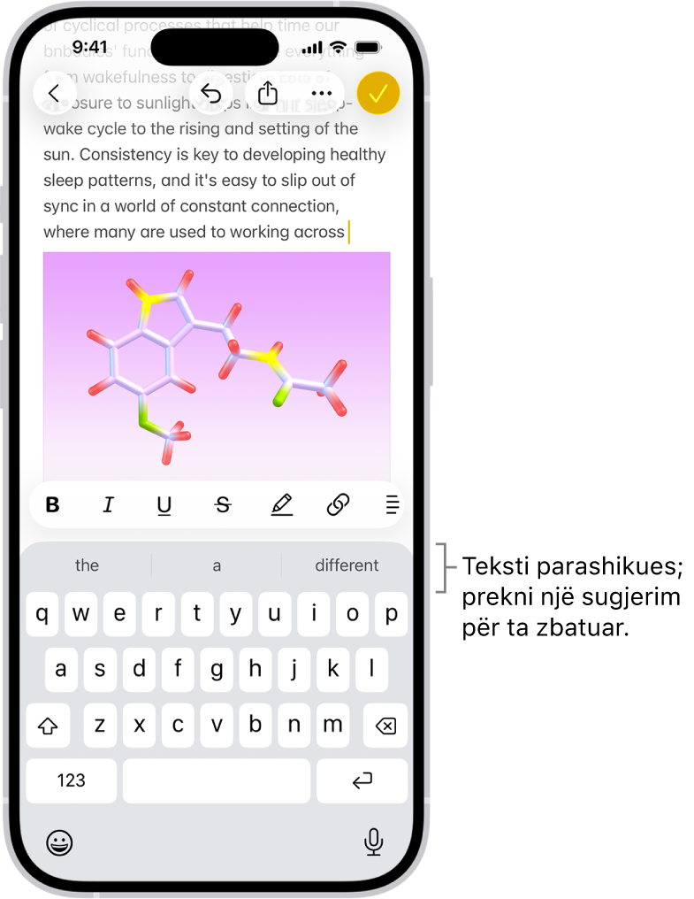 Tastiera në ekran është e hapur në aplikacionin Messages. Teksti futet në fushën e tekstit dhe sipër tastierës janë sugjerimet e tekstit parashikues për fjalën tjetër.