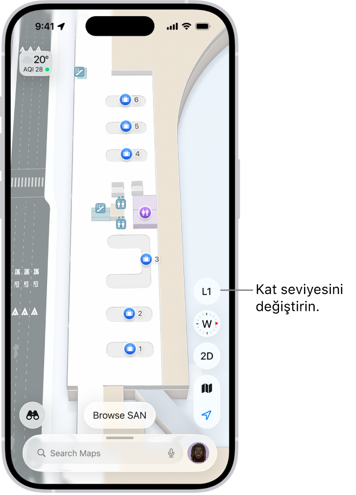 Bir havaalanı terminalinin iç mekân haritası. Öğeler arasında göçmen denetleme noktası, merdivenler, tuvaletler ve ilk yardım bulunuyor. D1 işaretli (Düzey 1) düğmeyi kullanarak çok katlı haritaların düzeylerini değiştirebilirsiniz.