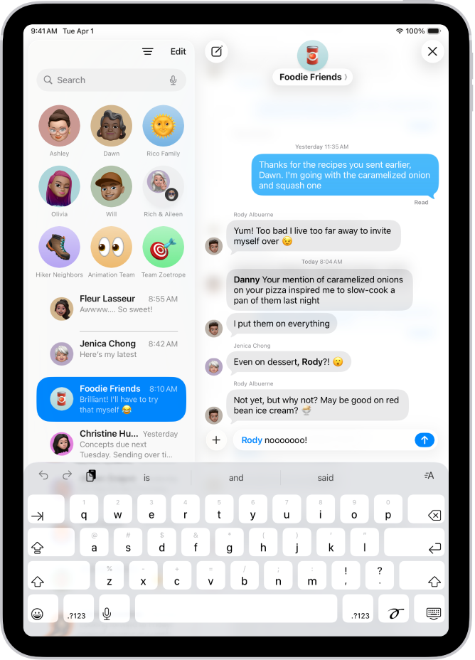 Redactant una resposta entre línies en una conversa de grup a l’app Missatges. Es menciona una altra persona a la conversa i el seu nom es mostra en negreta i de color blau.