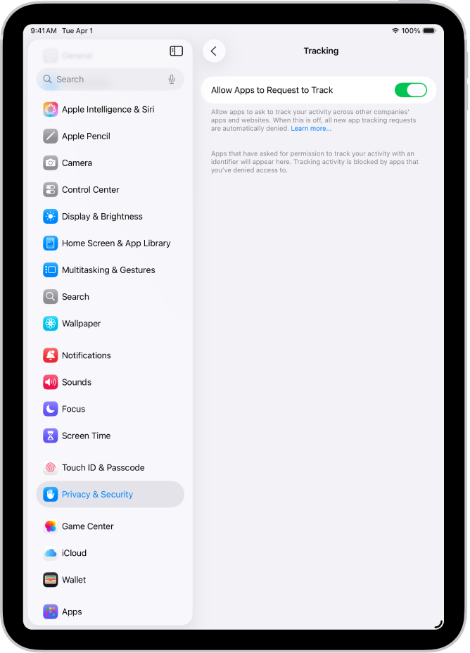 La pantalla Rastreo con un ajuste para controlar si las apps pueden solicitar seguirte en sitios web y apps propiedad de otras compañías.