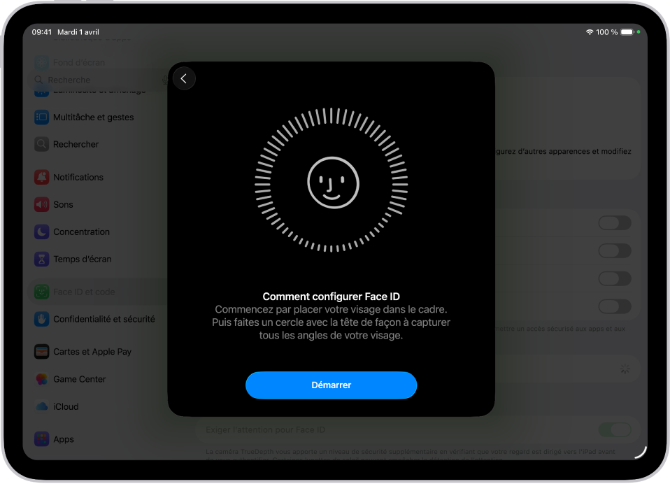 L’écran de configuration de la reconnaissance de Face ID. Un visage souriant est affiché à l’écran. Un cercle l’entoure. Le texte indique à l’utilisateur qu’il doit déplacer lentement sa tête de façon à remplir le cercle. Un bouton s’affiche pour Premiers pas vers le bas de l’écran.