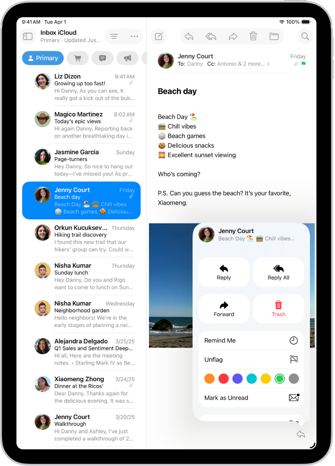 Un’email aperta. Sulla destra è visibile il menu con le opzioni per aggiungere o rimuovere un contrassegno.