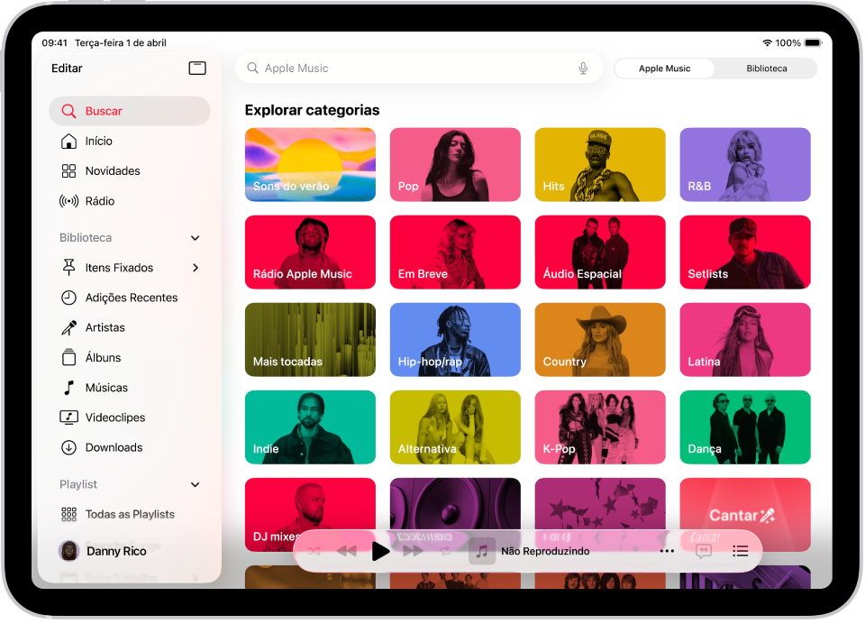 Aba Buscar mostrando a barra lateral à esquerda e um campo de busca na parte superior. Abaixo do campo de busca, há diversas categorias de músicas. O Minirreprodutor encontra-se na parte inferior.