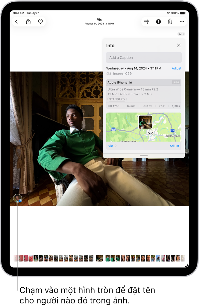 Màn hình iPad hiển thị một ảnh được mở trong ứng dụng Ảnh. Ở góc dưới cùng bên trái của ảnh là hình thu nhỏ của người xuất hiện trong ảnh.