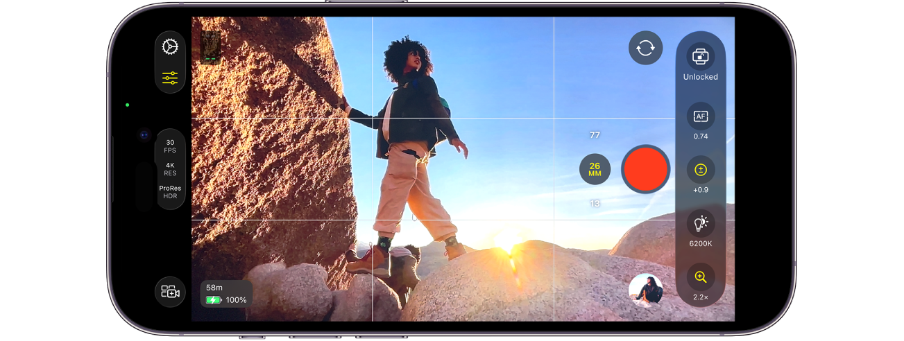 Η οθόνη του Final Cut Camera όπου εμφανίζονται τα στοιχεία ελέγχου κάμερας, το κουμπί Εγγραφής και η υπέρθεση πλέγματος εικονοσκόπιου.