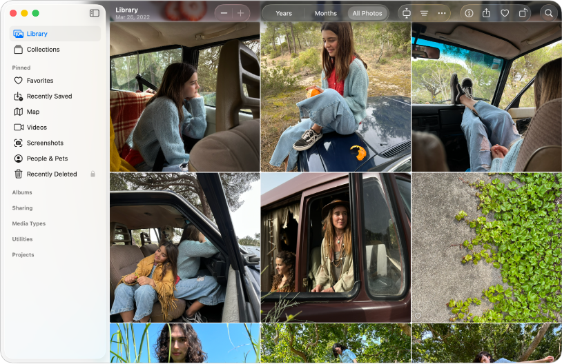 Das Fotos-Hauptfenster zeigt links die in der Seitenleiste ausgewählte Mediathek, rechts in einem Raster sortierte Fotos sowie oben in der Symbolleiste die Tasten „Jahre“, „Monate“ und „Alle Fotos“.